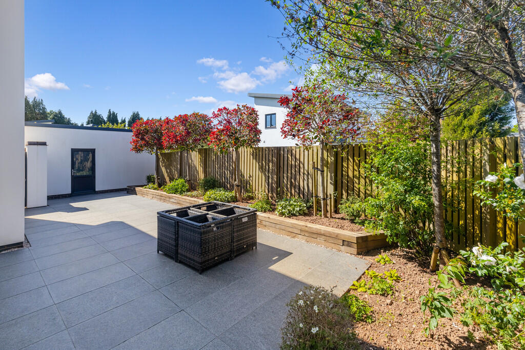 A13 - Holland Par...