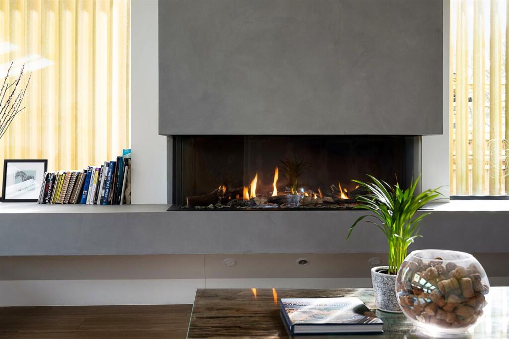Sitting room details