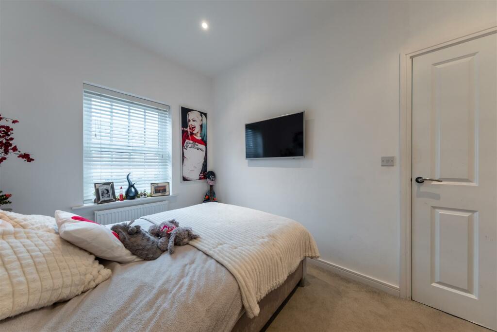 27 Hazelhurst Way-021.jpg