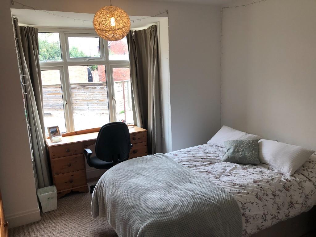 Bedroom 2 (1)
