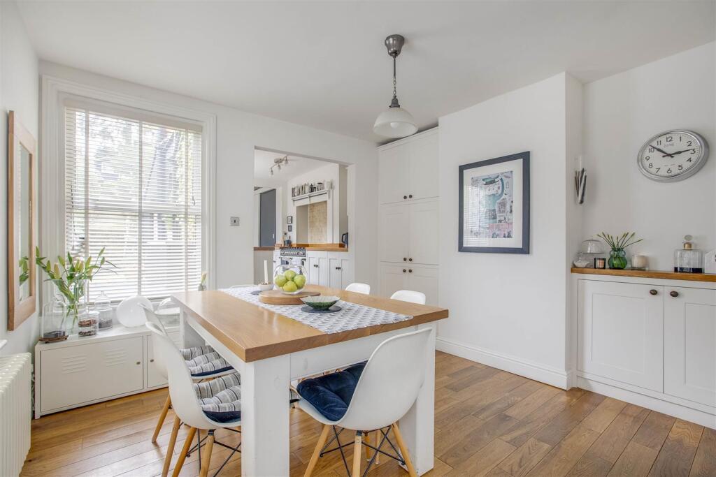 85 Totteridge Road, HP13 6EY NEW (LOW RES)-19.jpg