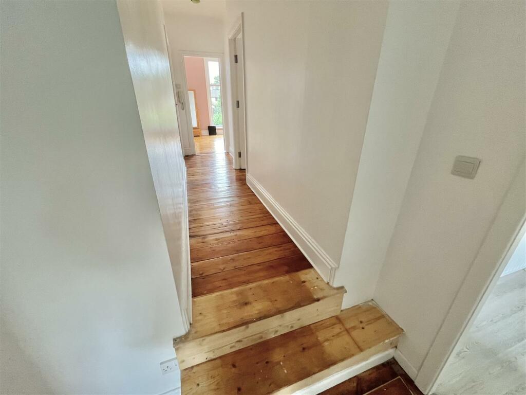 Hallway Aspect 2