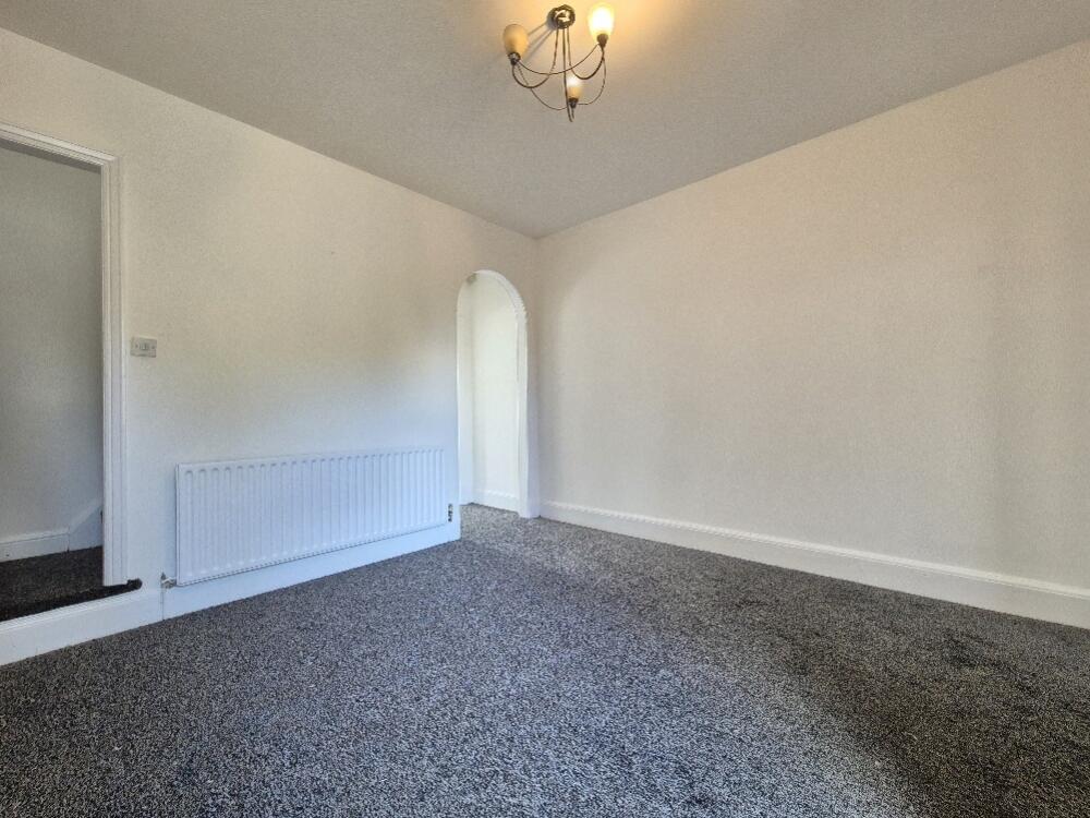 20250912_125600_resized