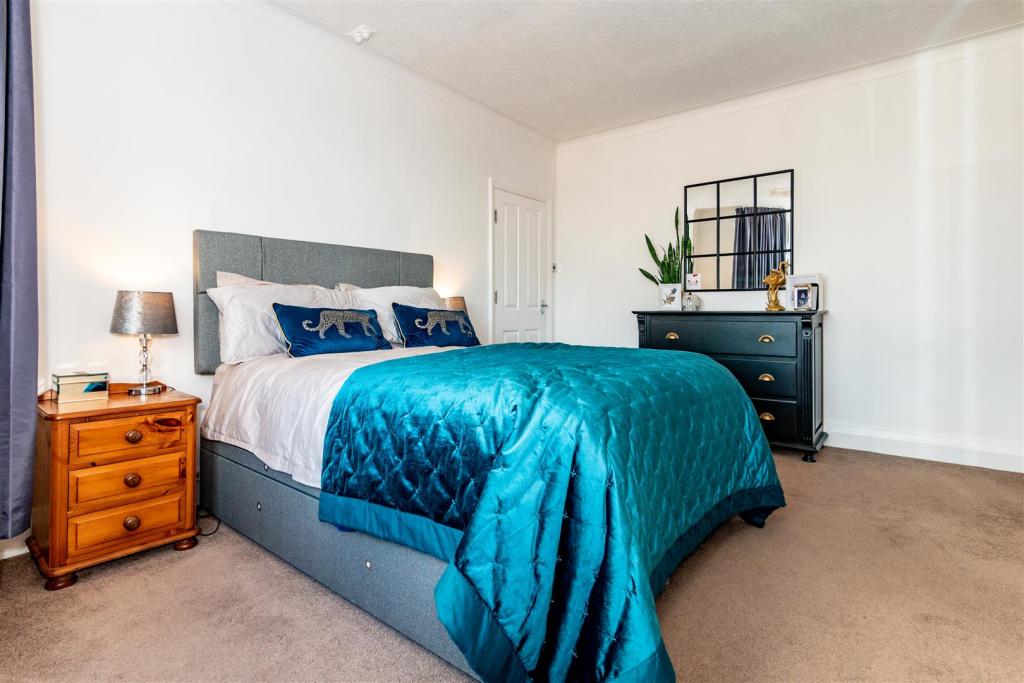 Bedroom 2 Aspect 3.jpg