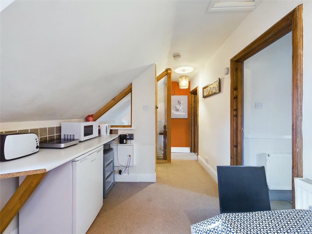Kitchenette