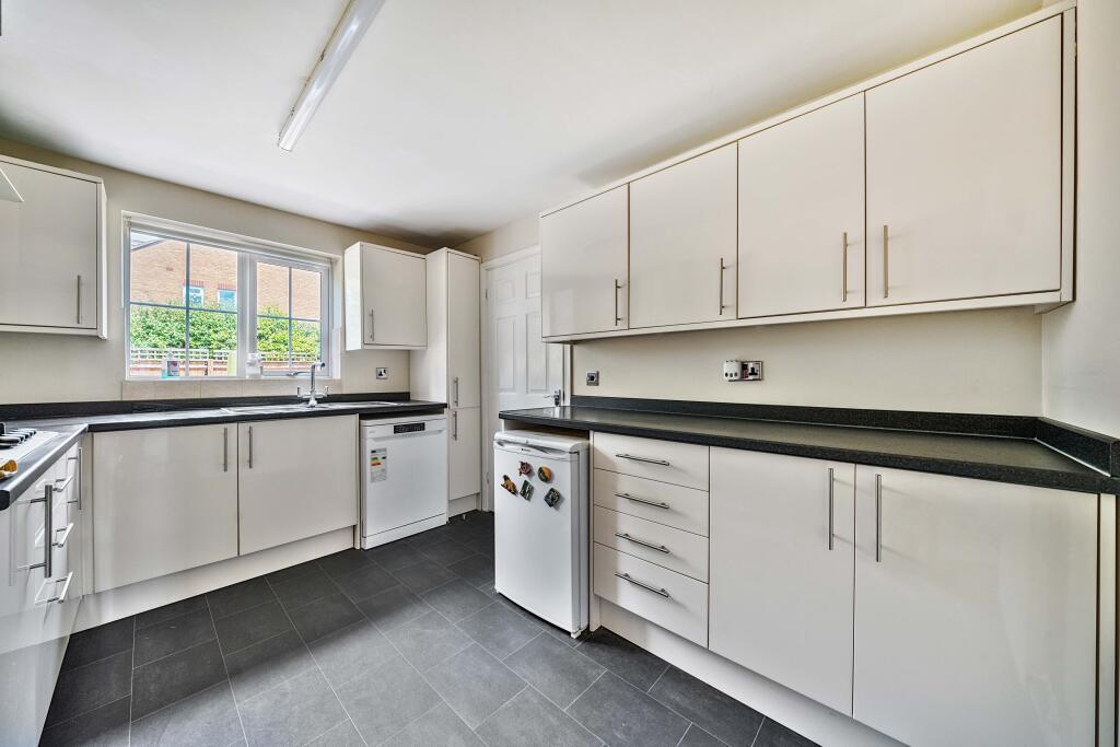 13029563683dadb0bb16c