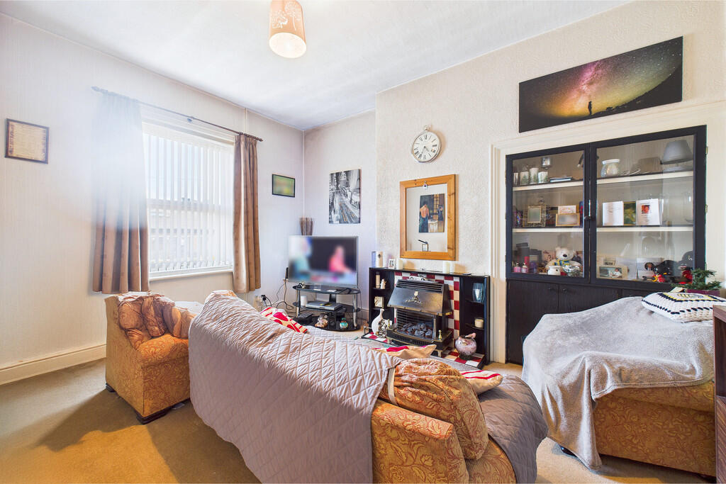 First Floor Livin...