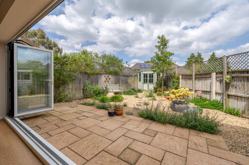 1298068-25-682b2f...