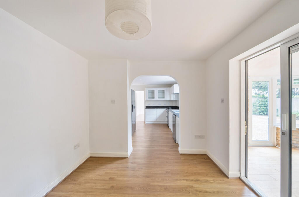 1342440-21-68a5d6...