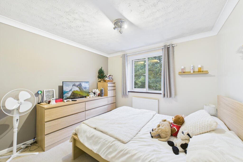 CAM05449G0-PR0039-STILL011