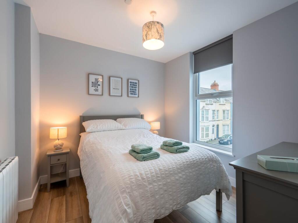 Bedroom2