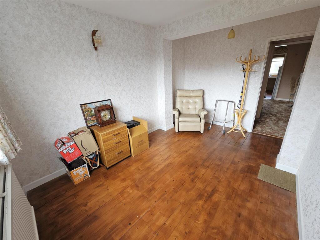 Reception Room-Bed 4.jpg