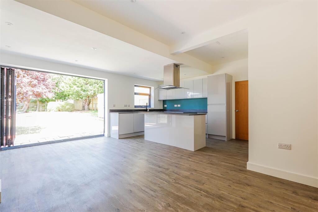 Pontypridd Road_-6.jpg