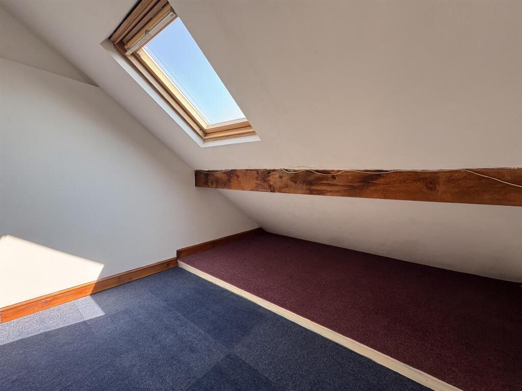 Loft room.jpg