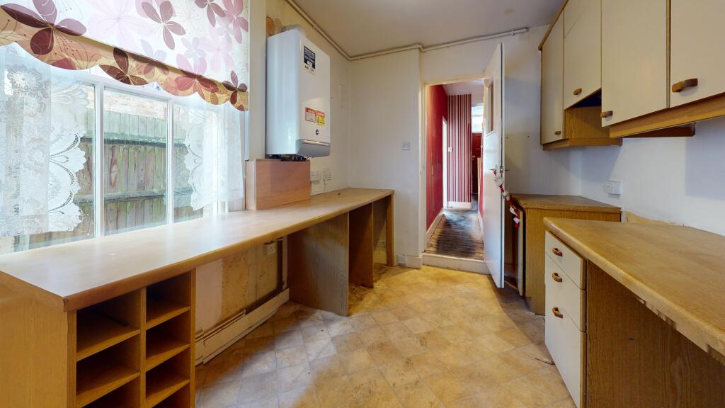 64 Sabine Road, Battersea, London, SW11 5LW