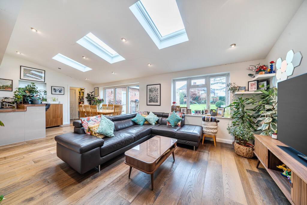 1382809-10-691dae...