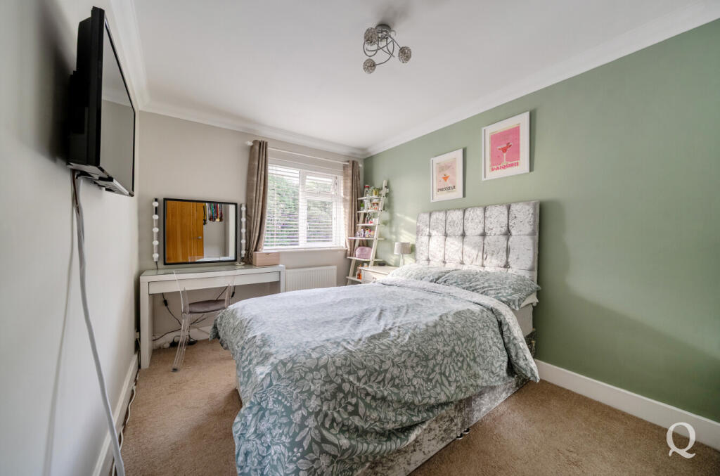 ad8a9484-4de7-4fd...