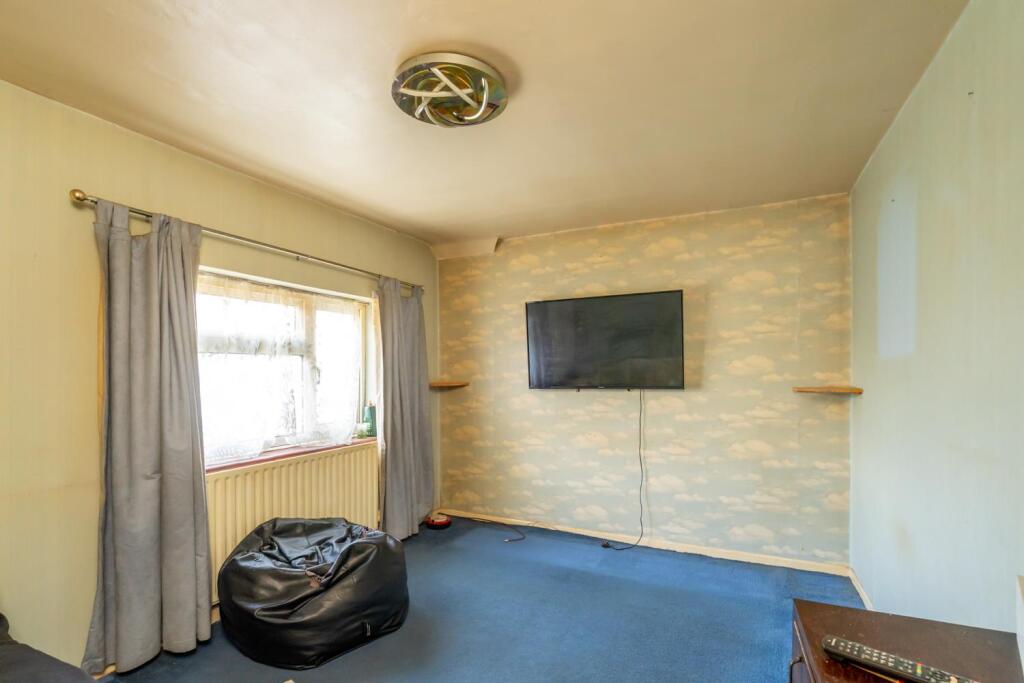 Bedroom 2.jpg