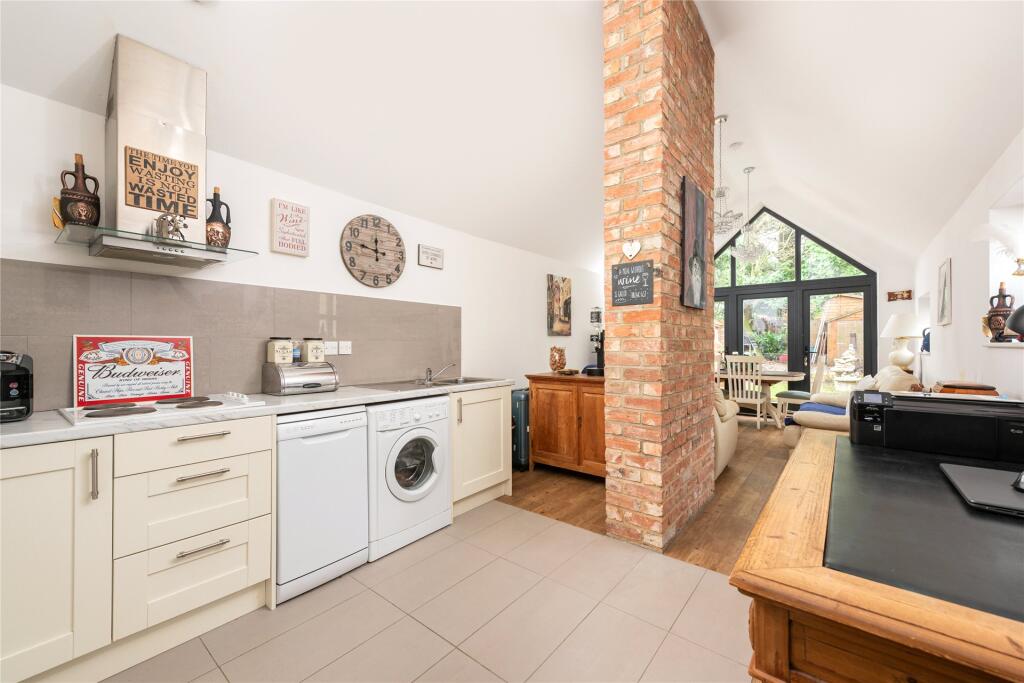Kitchen/Sitting Room