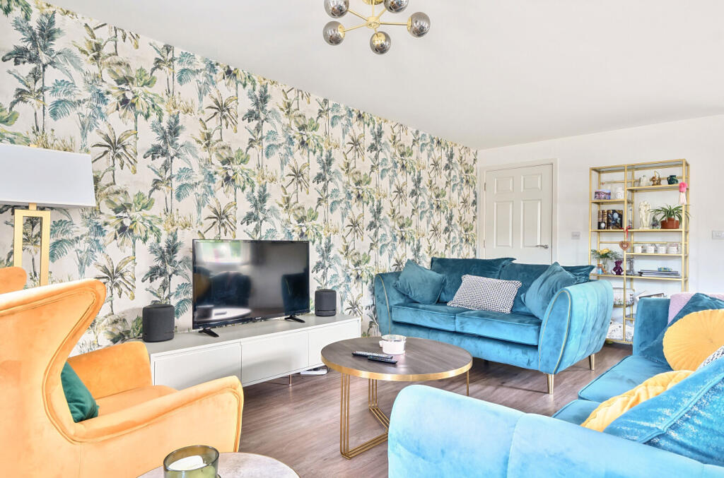 1326173-12-687a3a...