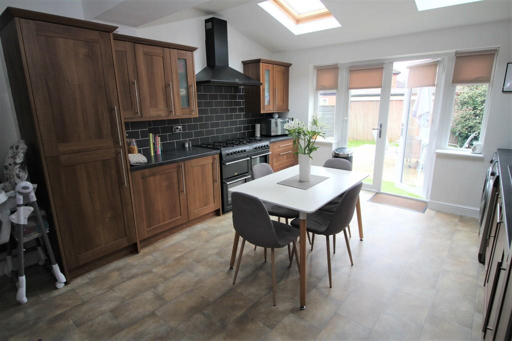 Kitchen/ Diner 1