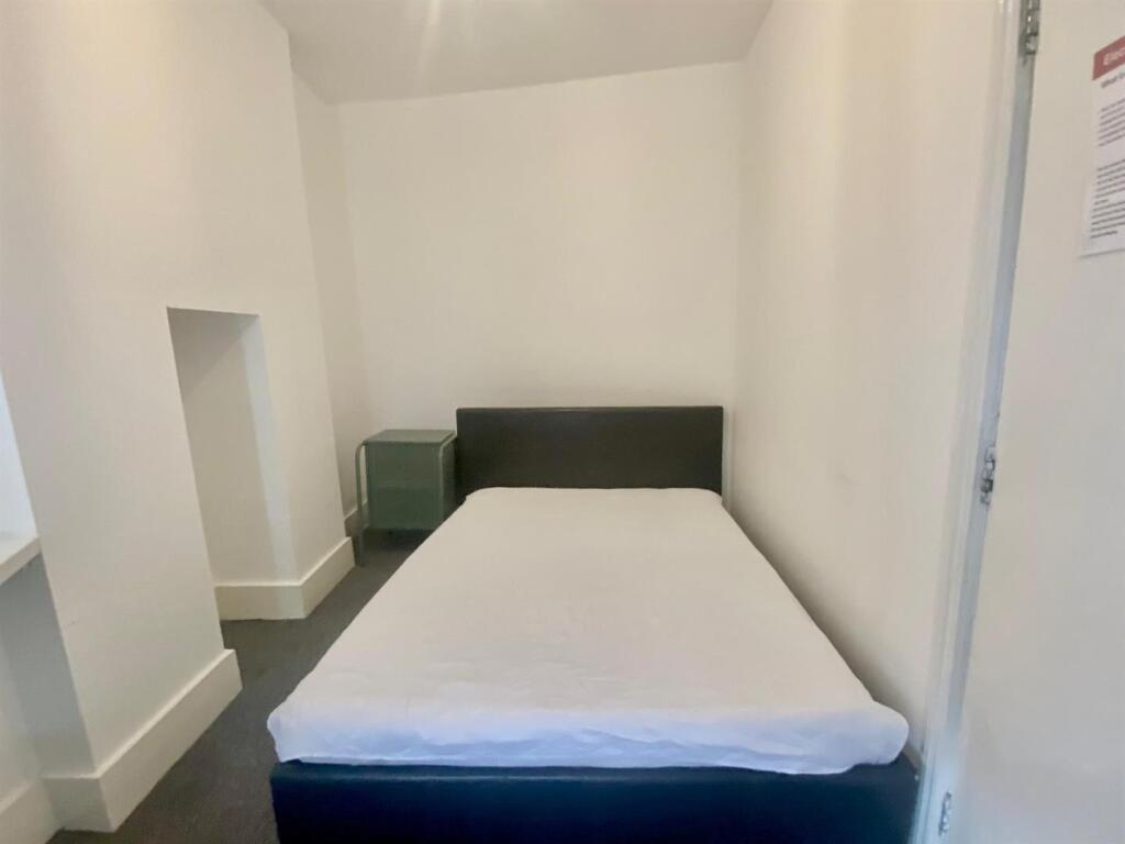 17 Ditch Rd satish7.jpg