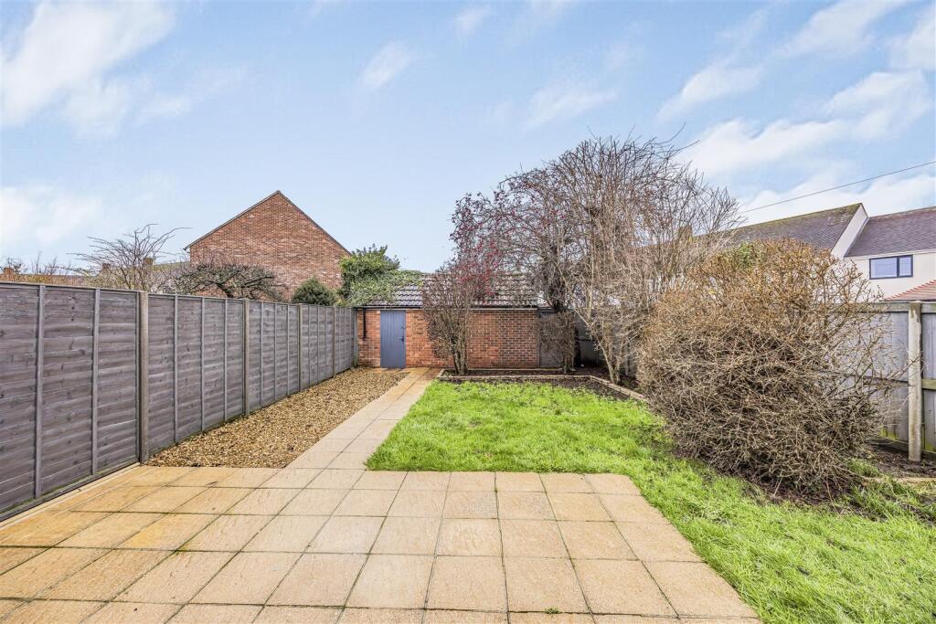 10 Old Manor Way, Drayton-PorticoMarketing-SoldBy-