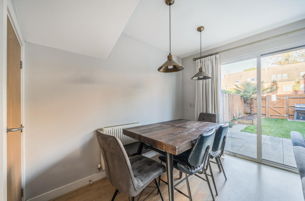 1364152-20-69009f...