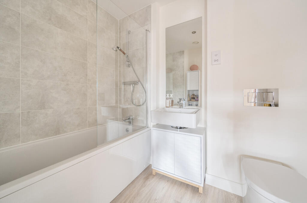 1335488-11-68932e...