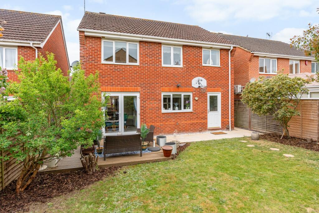 Rear of Lavender Close