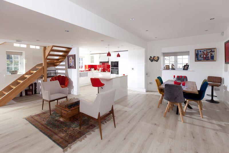 Kitchen / Dining Room 