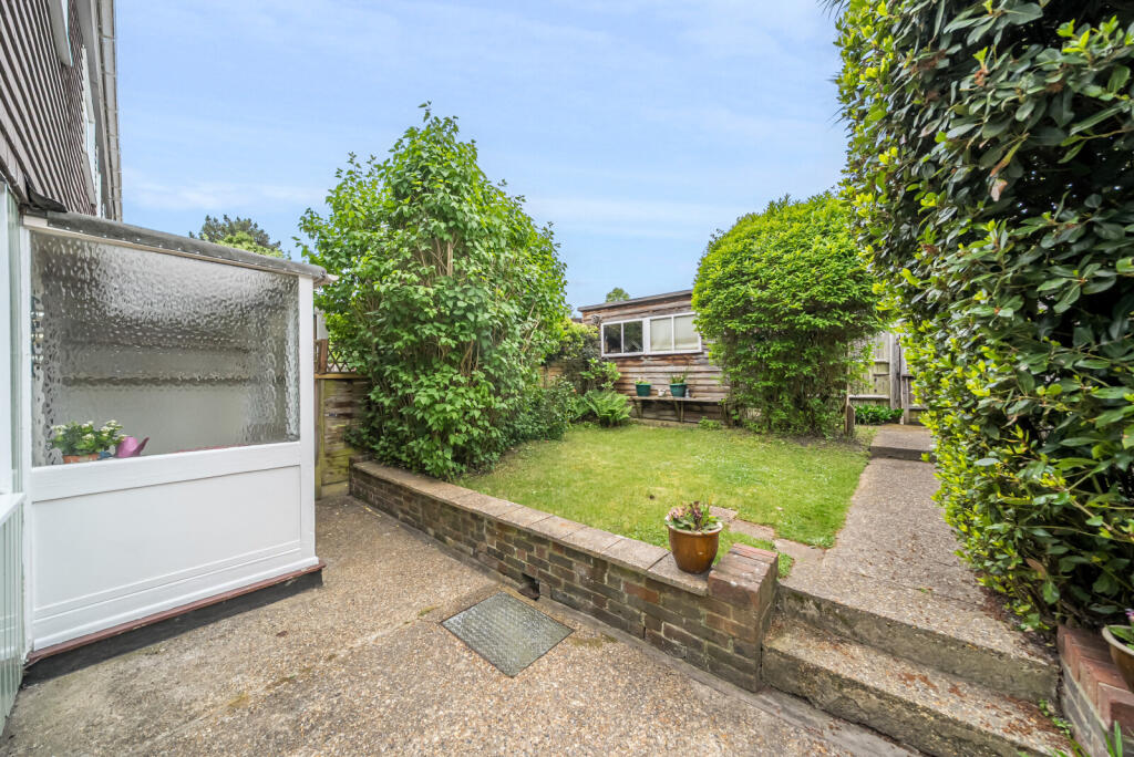 1295805-7-682623c...