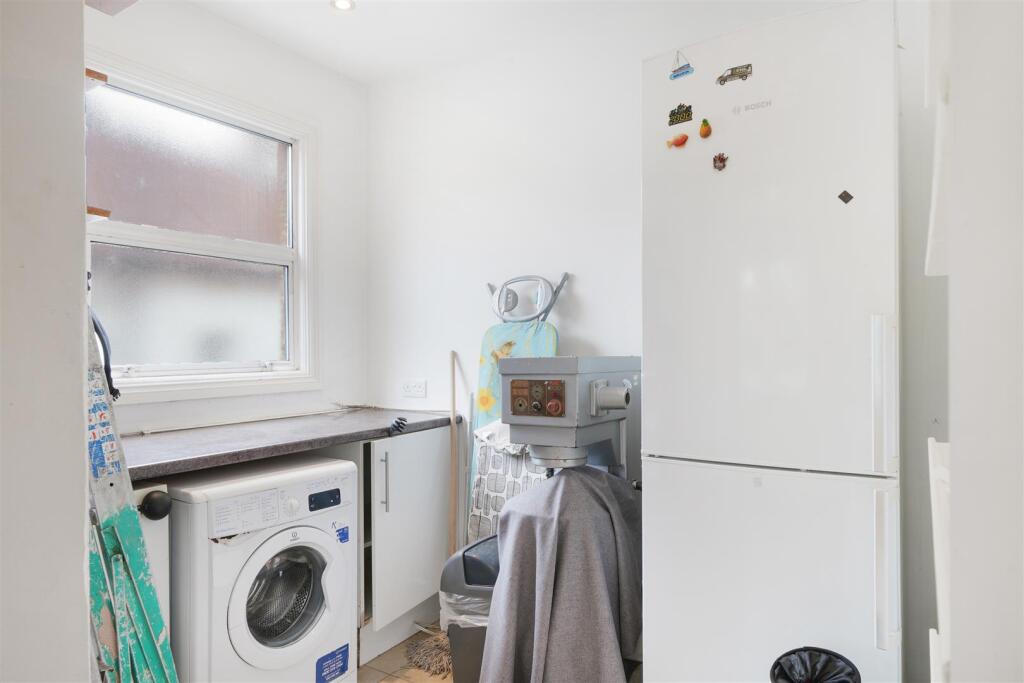 17 Tudor Close - Vka1eXn4qLySIqXXM74a.jpg