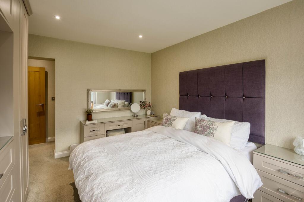 Principle Bedroom with ensuite