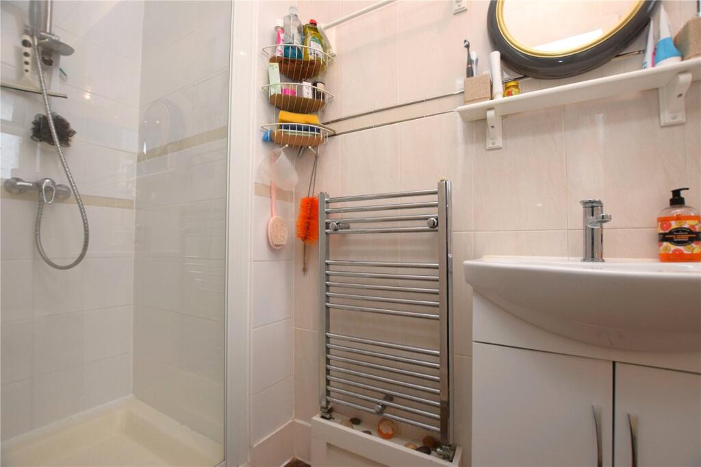 West Road, Chadwell Heath, Romford, RM6