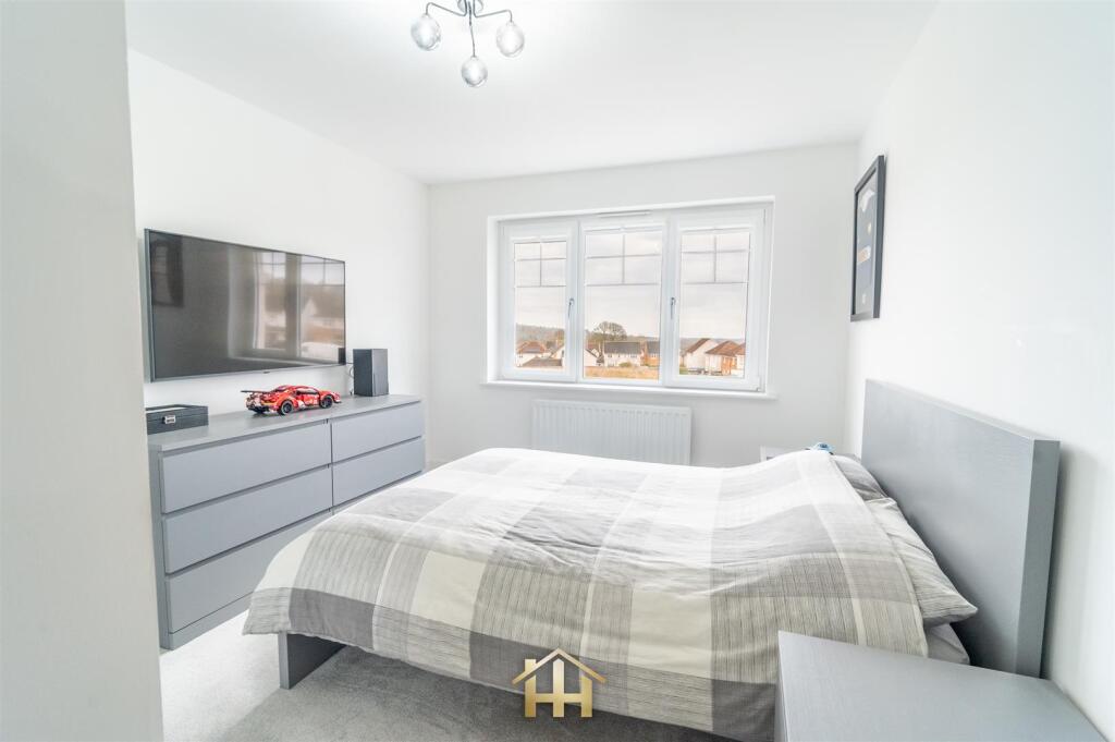 5 NEWALL TERR 080225 EDIT (36 of 54).jpg