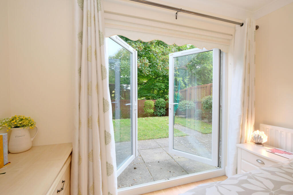 WOODLANDS TERRACE 27