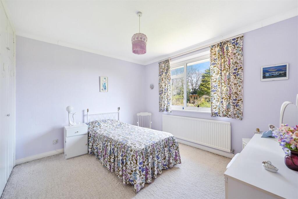 LONGDOWN LANE, 49A (4).jpg