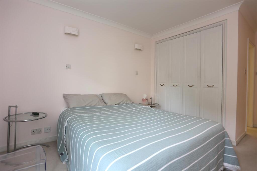 22 Vanbrugh Crt new25 (5).JPG