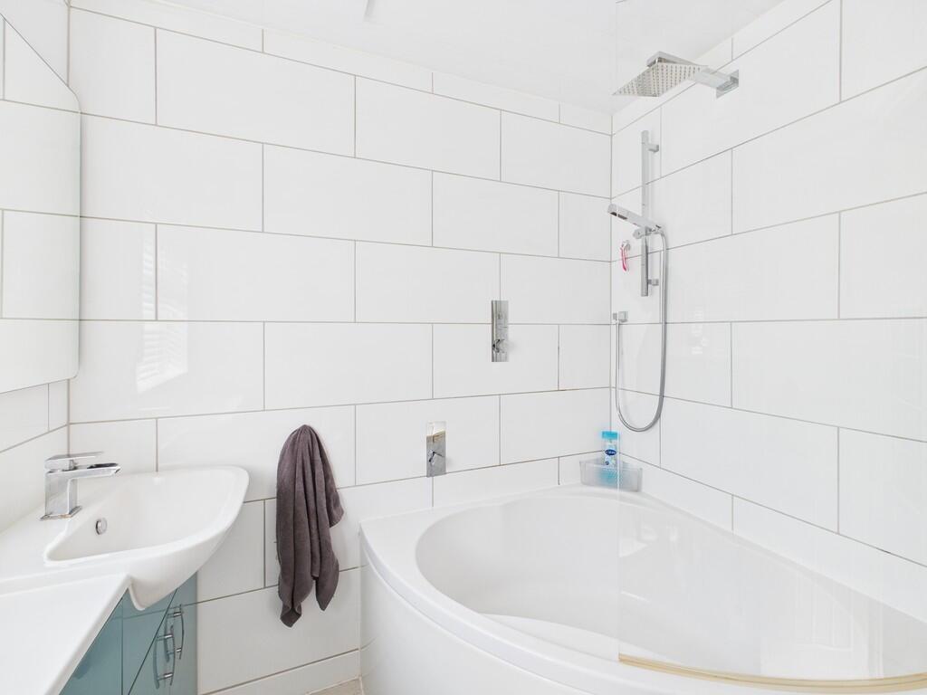 CAM04578G0-PR0006...