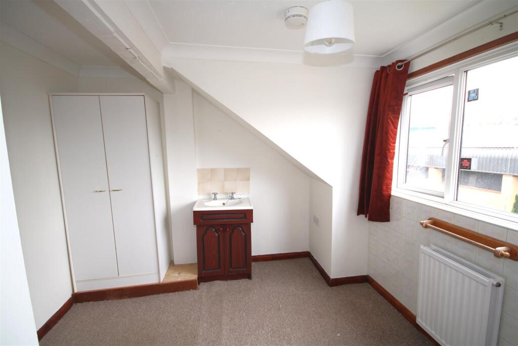 Bedroom 5a.JPG