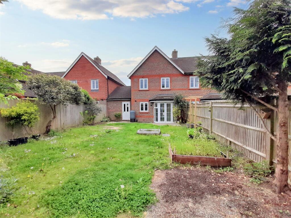 Rear garden 2 new.jpg