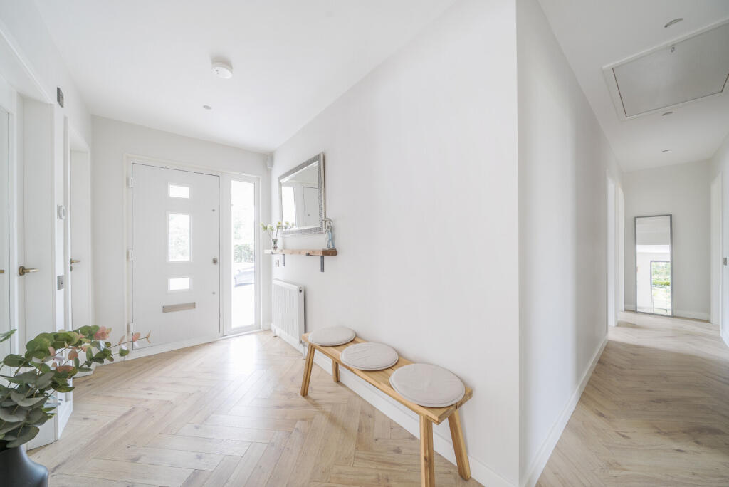 1312294-15-685bff...