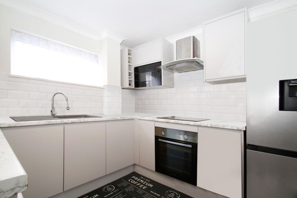 Lounge/Kitchen