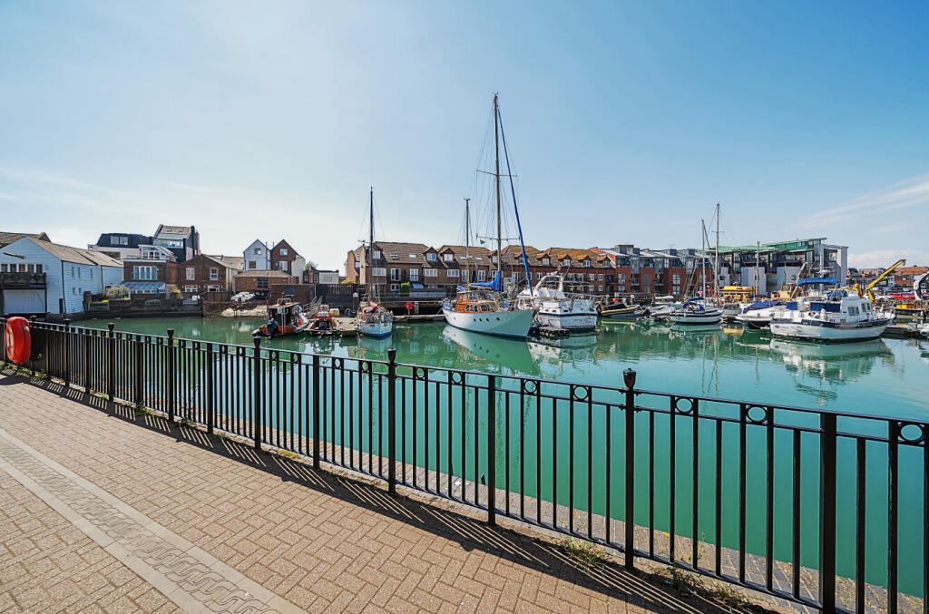 34-6823622dbc706-...