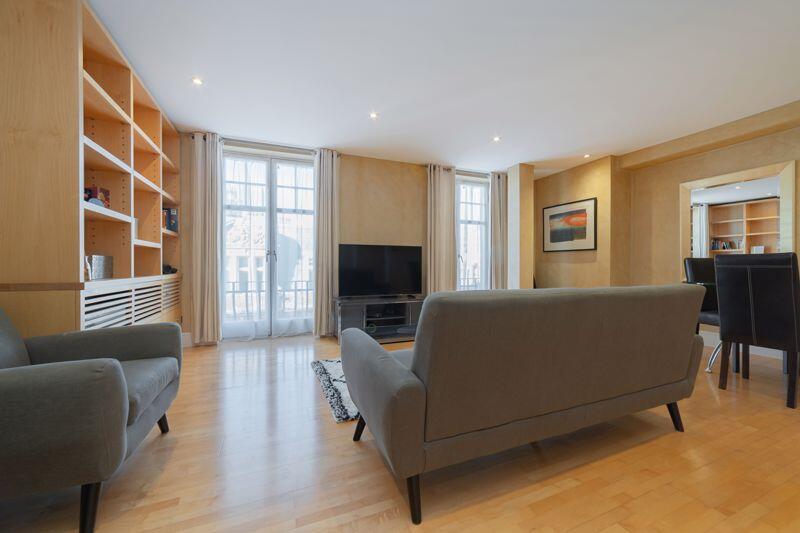 Clarendon Court, London
