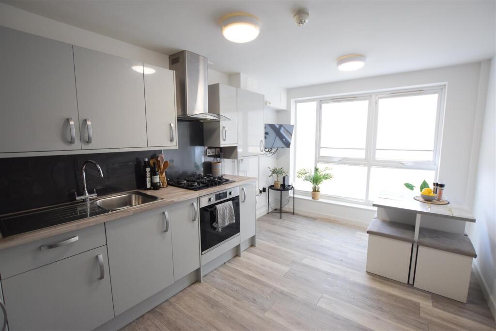 new kitchen.JPG