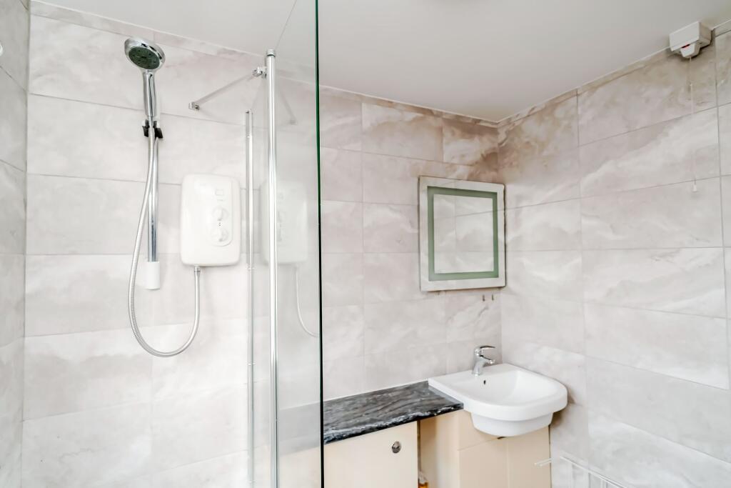 The Chase, Cottam, PR4