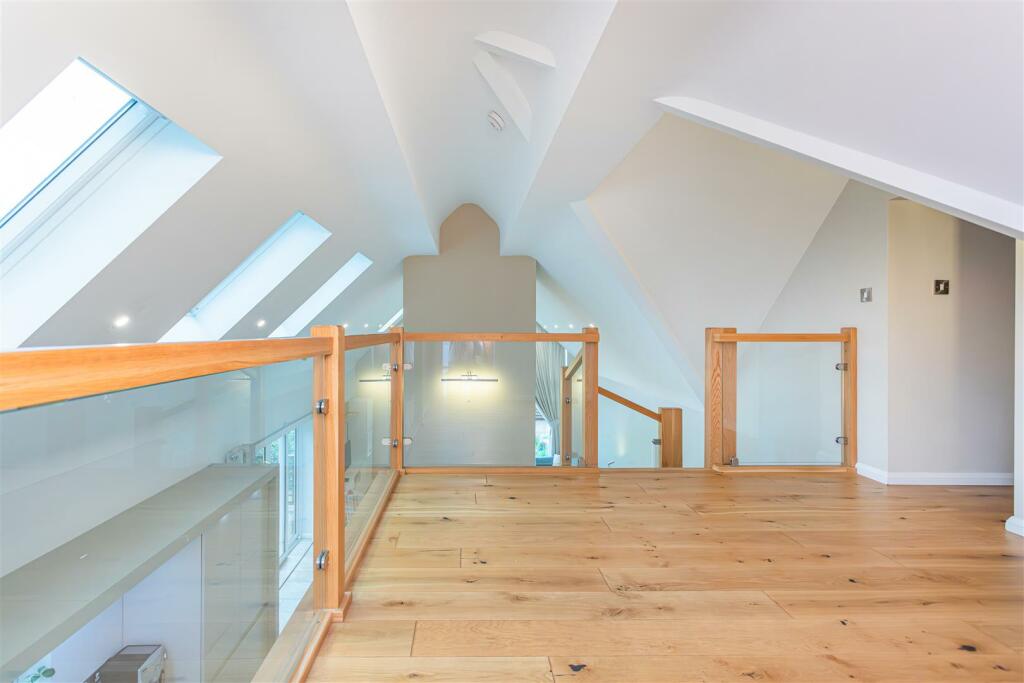 30a Lodge Mill Lane-26.jpg