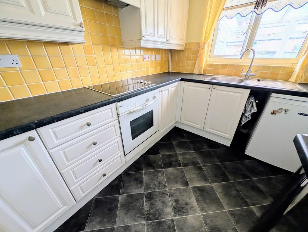 PXL_20250917_0937...